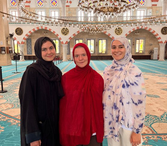 Pro-Passion Projects interns tour at the Ghana national Mosque