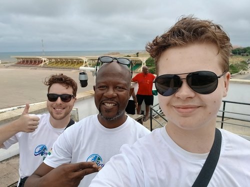 Tour Accra with Ian and James, independence square